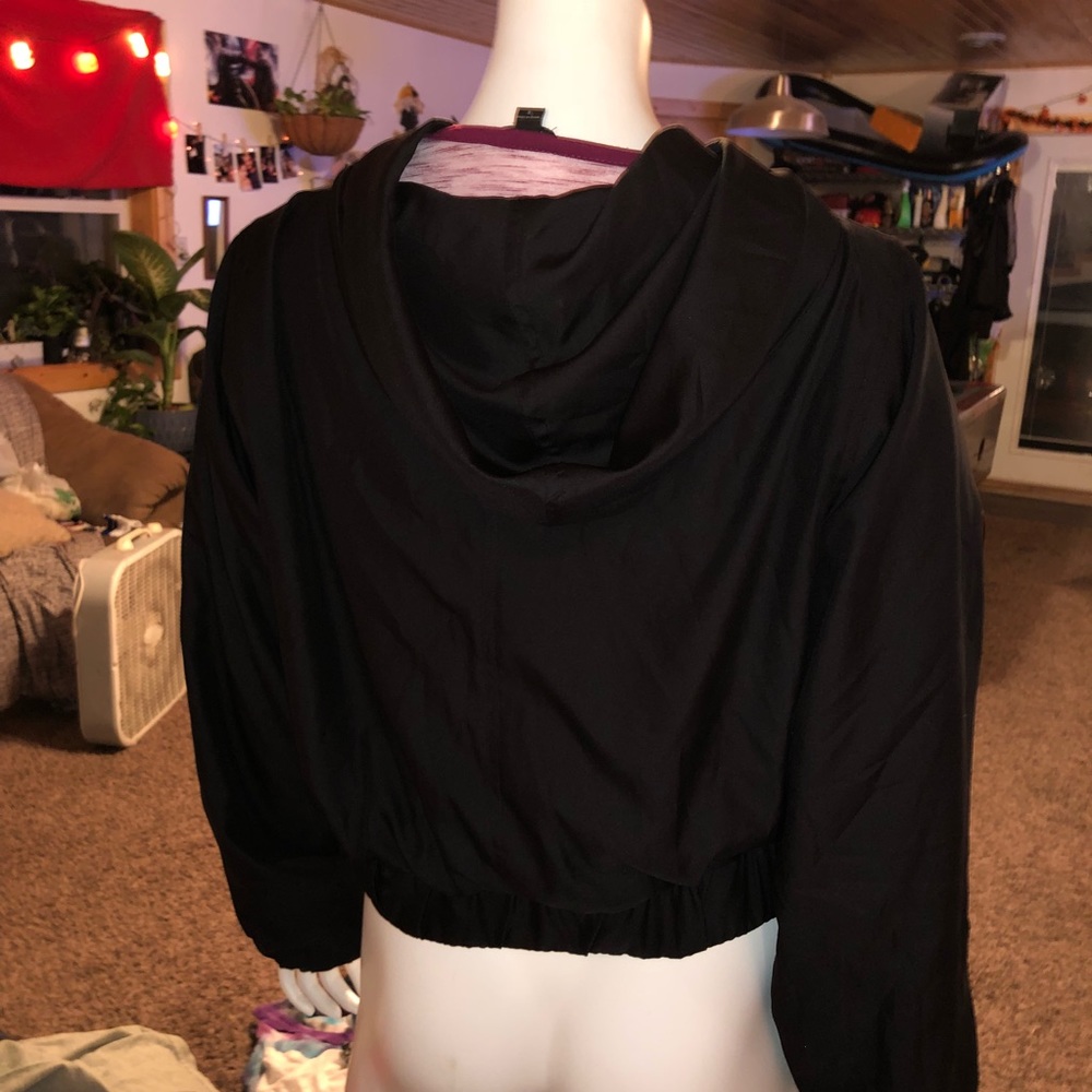 Crop Rain Jacket - Picture 3 of 4